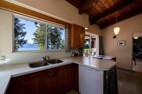 90 Oceanview Road, Lions Bay For Sale - image 18