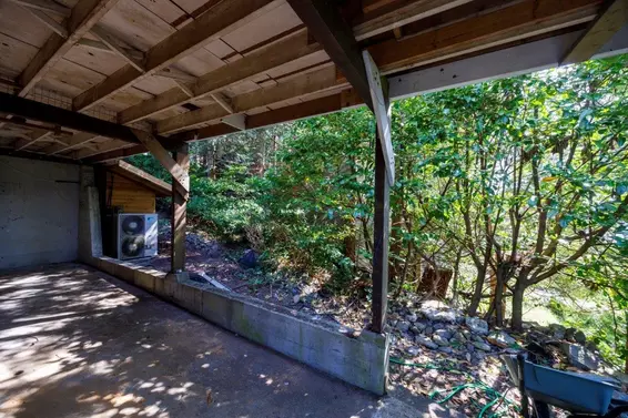 90 Oceanview Road, Lions Bay For Sale - image 31