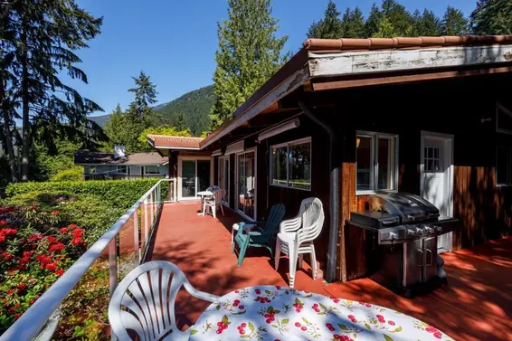 90 Oceanview Road, Lions Bay For Sale - image 4