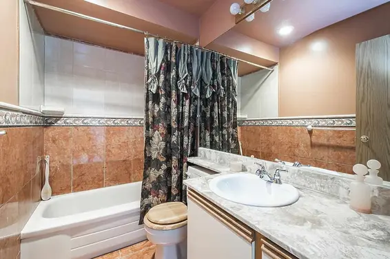 2105 Banbury Road, North Vancouver For Sale - image 13