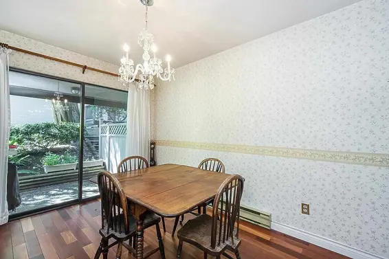 2105 Banbury Road, North Vancouver For Sale - image 2