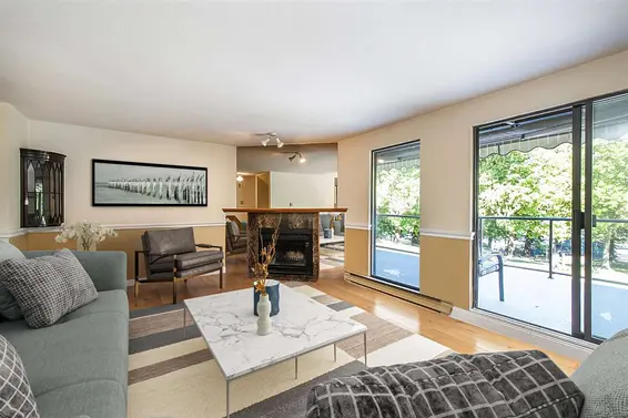 2105 Banbury Road, North Vancouver For Sale - image 3