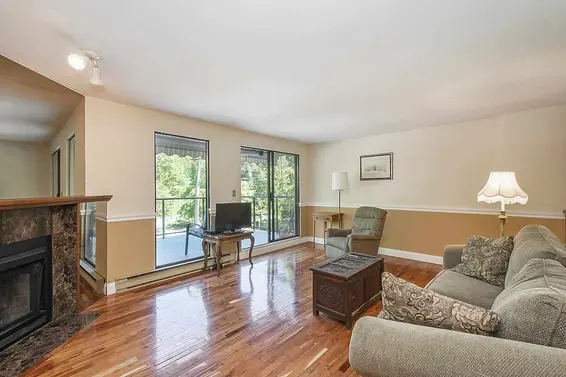 2105 Banbury Road, North Vancouver For Sale - image 4