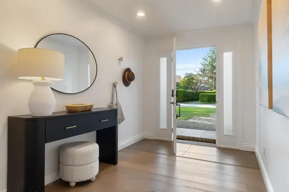 4168 Sunset Boulevard, North Vancouver For Sale - image 15
