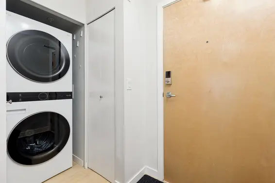 311 122 East 3rd Street, North Vancouver For Sale - image 21