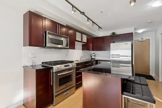 311 122 East 3rd Street, North Vancouver For Sale - image 8