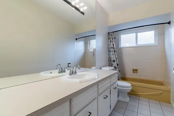 4164 Fairway Place, North Vancouver For Sale - image 6