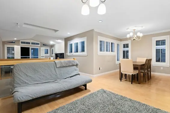 2517 Marine Drive, West Vancouver For Sale - image 18