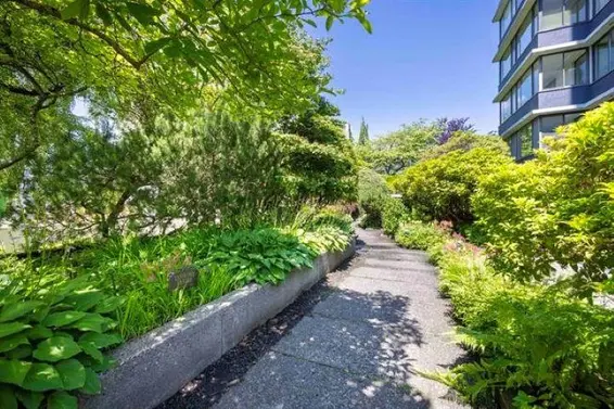203 2167 Bellevue Avenue, West Vancouver For Sale - image 5