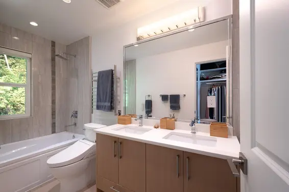 2867 Panorama Drive, North Vancouver For Sale - image 18
