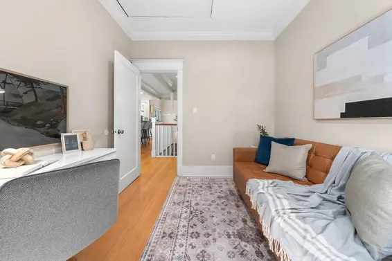 396 East Keith Road, North Vancouver For Sale - image 18