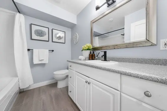 396 East Keith Road, North Vancouver For Sale - image 28