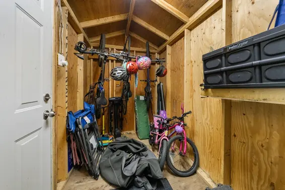 396 East Keith Road, North Vancouver For Sale - image 36