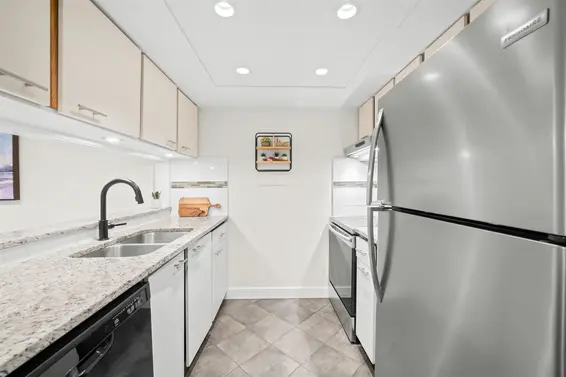 3192 Mountain Highway, North Vancouver For Sale - image 14