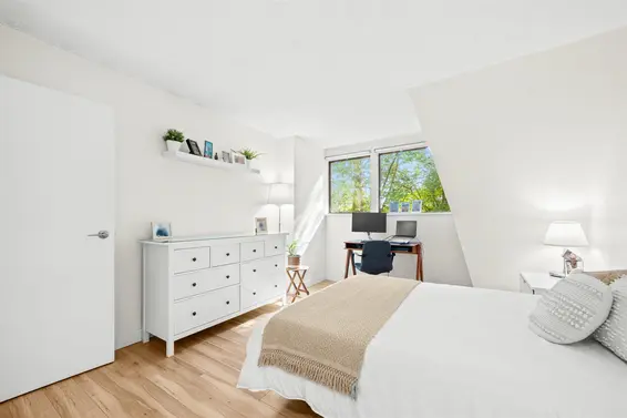 3192 Mountain Highway, North Vancouver For Sale - image 18