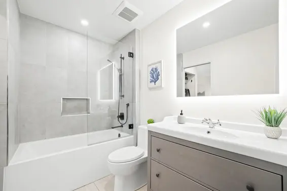 3192 Mountain Highway, North Vancouver For Sale - image 22