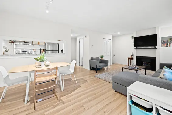 3192 Mountain Highway, North Vancouver For Sale - image 8