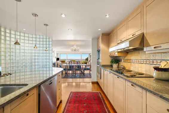 102 2274 Folkestone Way, West Vancouver For Sale - image 14