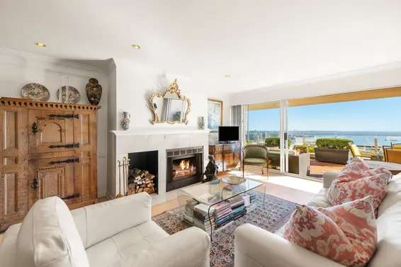 102 2274 Folkestone Way, West Vancouver For Sale - image 4