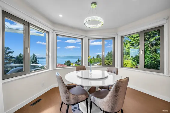 2662 Chelsea Place, West Vancouver For Sale - image 17