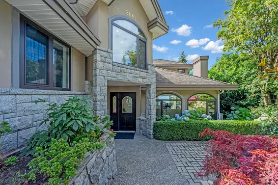 2662 Chelsea Place, West Vancouver For Sale - image 3