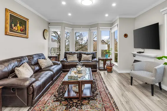 6 220 East Keith Road, North Vancouver For Sale - image 18