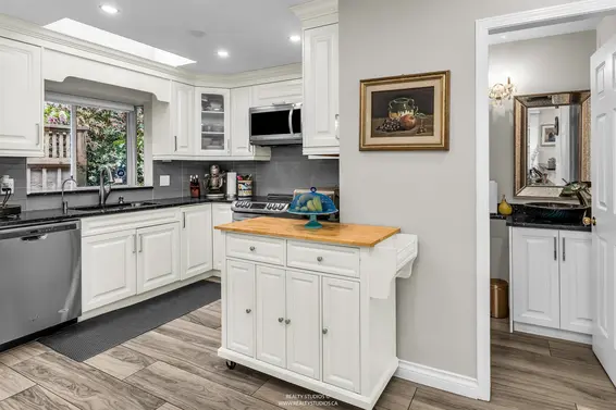 6 220 East Keith Road, North Vancouver For Sale - image 21