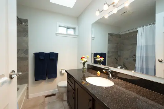 1716 Cascade Court, North Vancouver For Sale - image 25