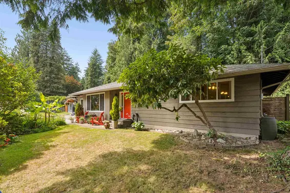 1525 Avonlynn Crescent, North Vancouver For Sale - image 21