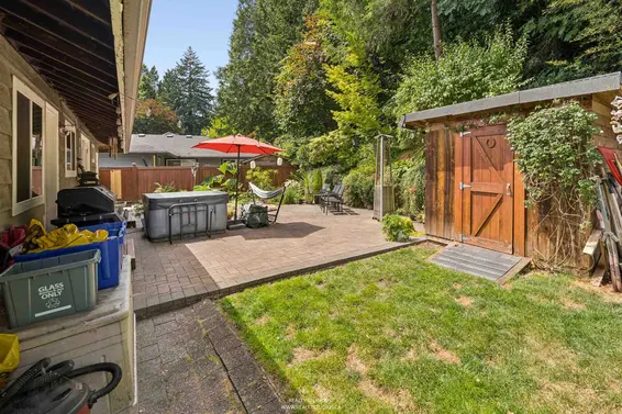 1525 Avonlynn Crescent, North Vancouver For Sale - image 22
