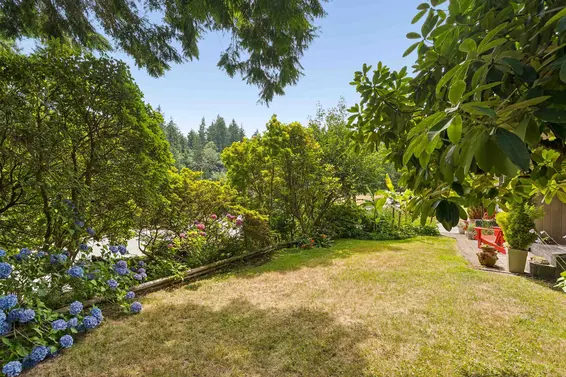 1525 Avonlynn Crescent, North Vancouver For Sale - image 29
