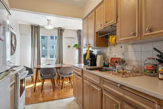 205 1750 Esquimalt Avenue, West Vancouver For Sale - image 13