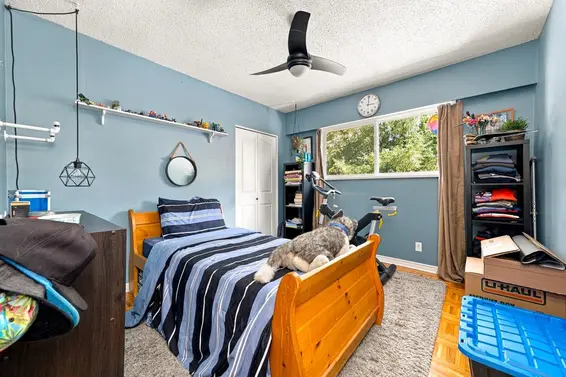 950 Tollcross Road, North Vancouver For Sale - image 13