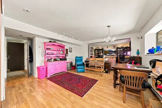 950 Tollcross Road, North Vancouver For Sale - image 20