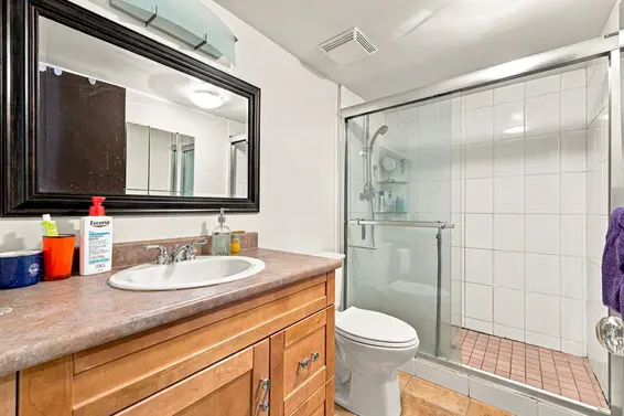 950 Tollcross Road, North Vancouver For Sale - image 25