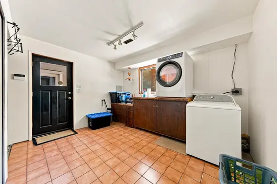 950 Tollcross Road, North Vancouver For Sale - image 26