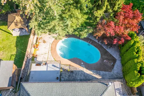 950 Tollcross Road, North Vancouver For Sale - image 31