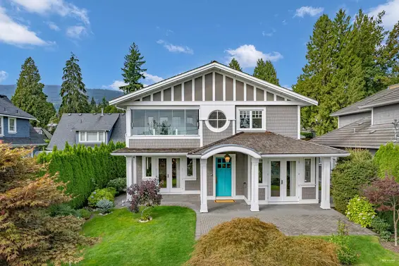 1287 Gordon Avenue, West Vancouver For Sale - image 2