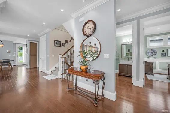 1287 Gordon Avenue, West Vancouver For Sale - image 4