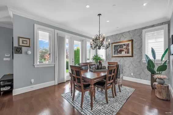 1287 Gordon Avenue, West Vancouver For Sale - image 5
