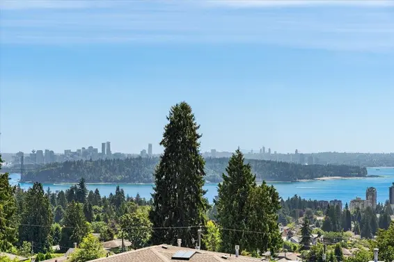 2171 Queens Avenue, West Vancouver For Sale - image 22