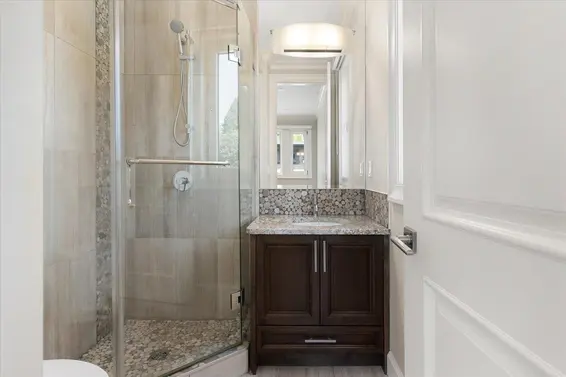 2171 Queens Avenue, West Vancouver For Sale - image 27