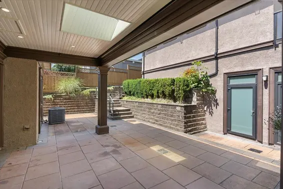 2171 Queens Avenue, West Vancouver For Sale - image 37