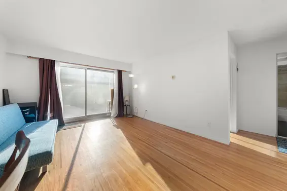 3 135 West 21st Street, North Vancouver For Sale - image 3