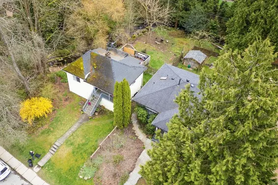341 West 19th Street, North Vancouver