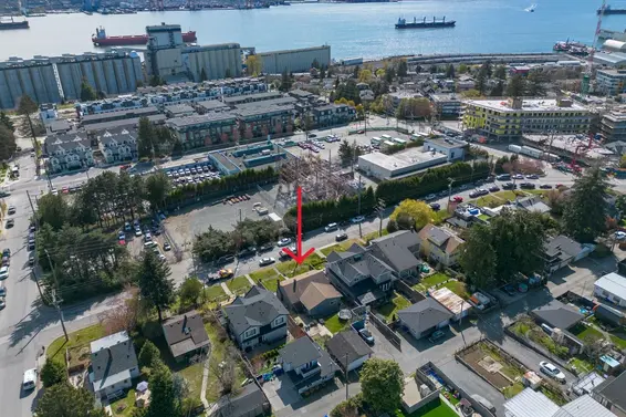 472 East 4Th Street, North Vancouver For Sale - image 11
