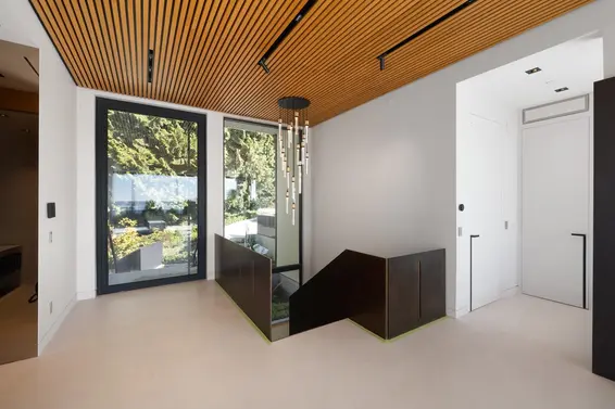 2484 Ottawa Avenue, West Vancouver For Sale - image 3