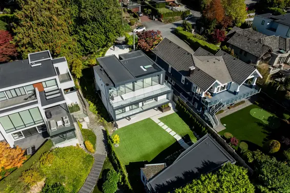 2484 Ottawa Avenue, West Vancouver For Sale - image 39