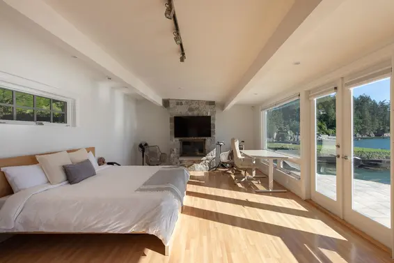 5240 Marine Drive, West Vancouver For Sale - image 23