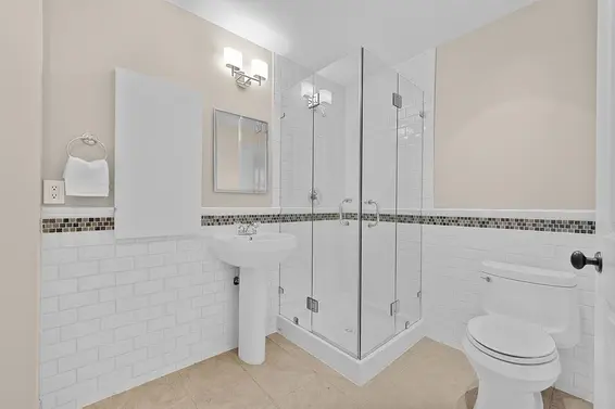 2991 Rosebery Avenue, West Vancouver For Sale - image 31